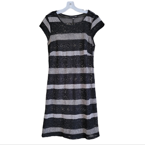 Madison Leigh Black/Gray Lace Short Sleeve Maxi Pullover Cover-Up - Size 16 - Picture 1 of 11